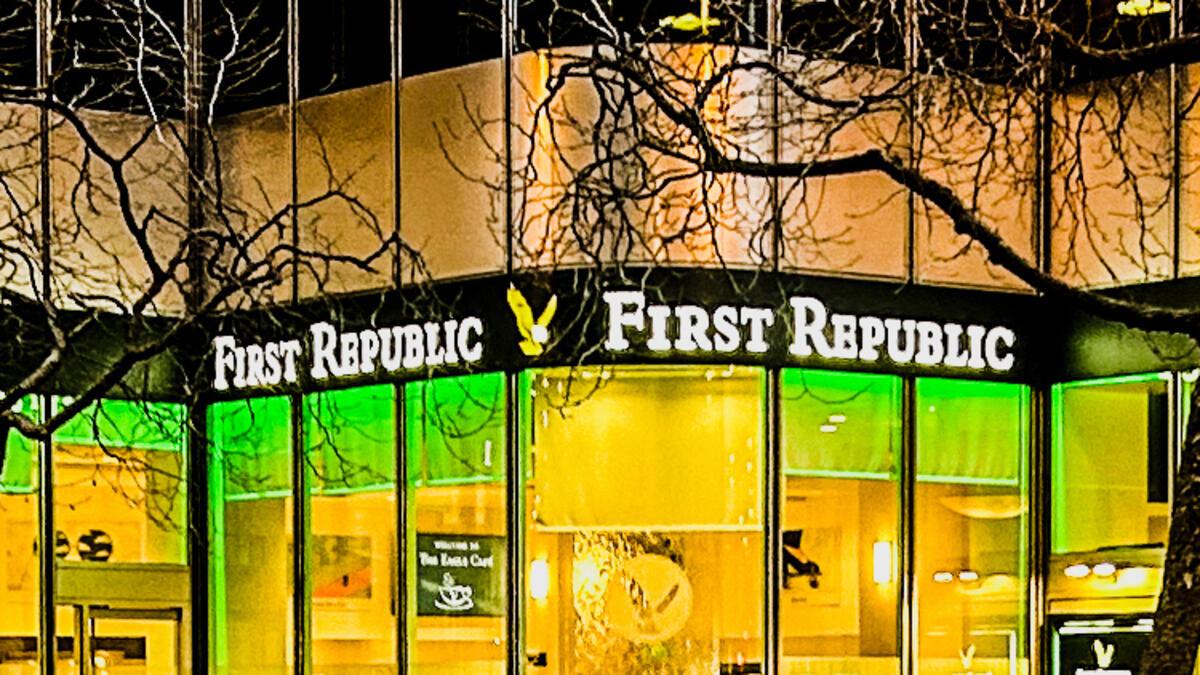 11 banka ABD'li First Republic Bank'ı kurtardı