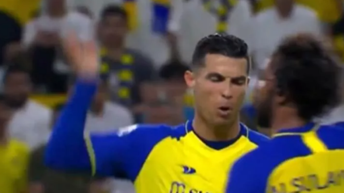 Al Nassr'da Cristiano Ronaldo rahat durmuyor! Yeniden öfkelendi, yeniden gizleyemedi... Hem hakeme hem de hocasına reaksiyon...