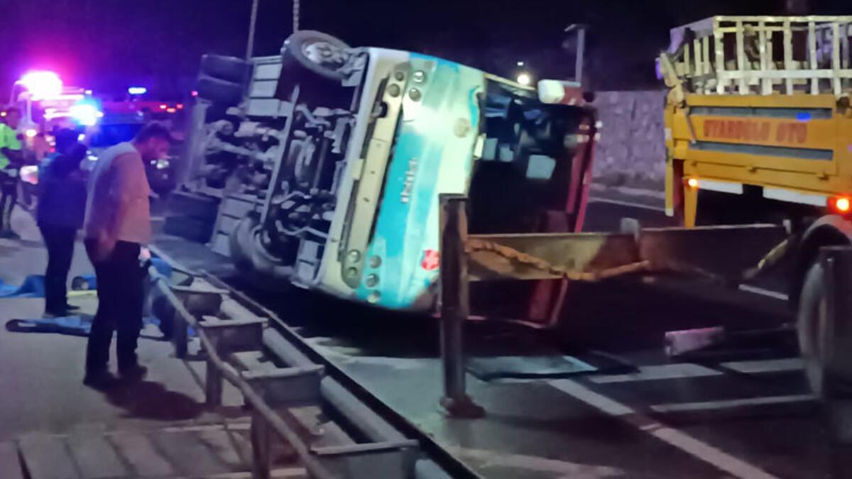 Alanya Kestelspor'u taşıyan otobüs kaza geçirdi! 15 yaralı var, iki futbolcunun durumu ağır