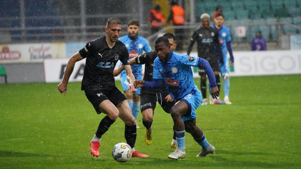 Çaykur Rizespor, Manisa FK pürüzünü 4-2 ile geçti