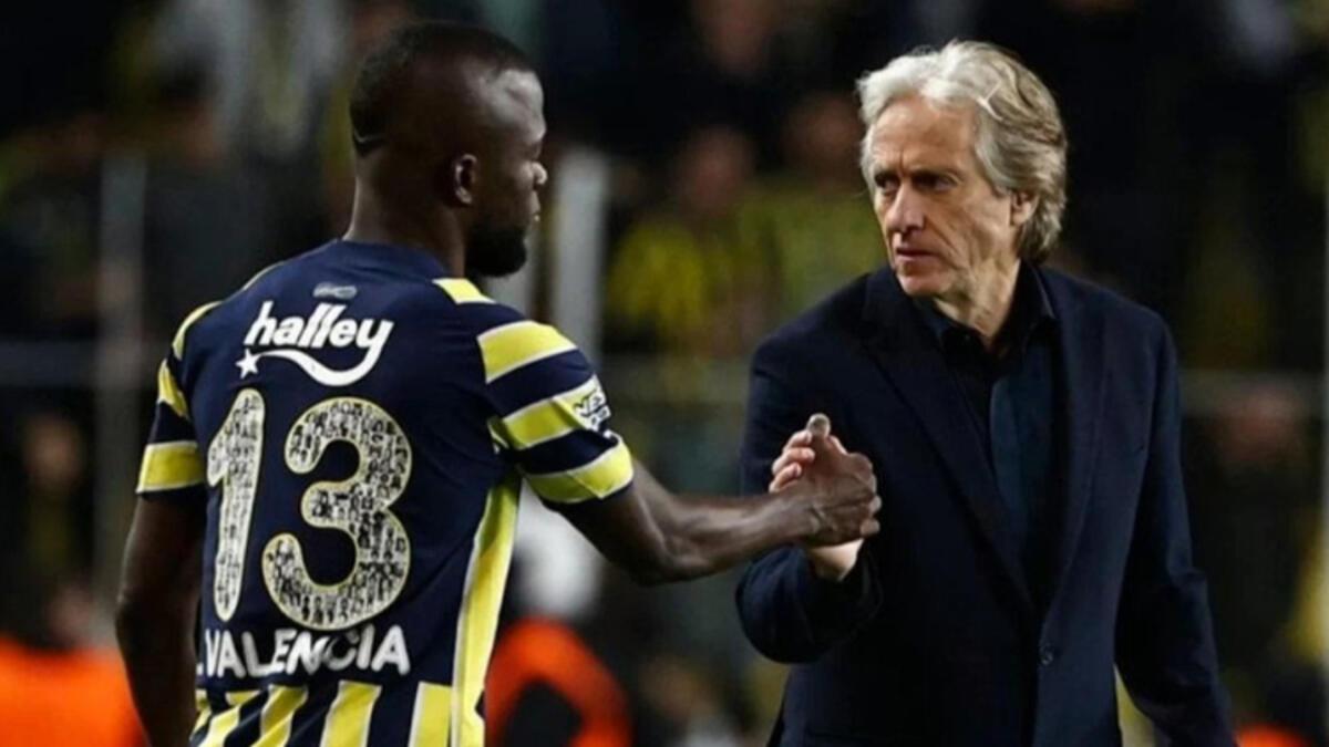 Fenerbahçe, Alanyaspor karşısına önderle puan farkını azaltmak için çıkıyor! 7 oyuncu ceza hududunda