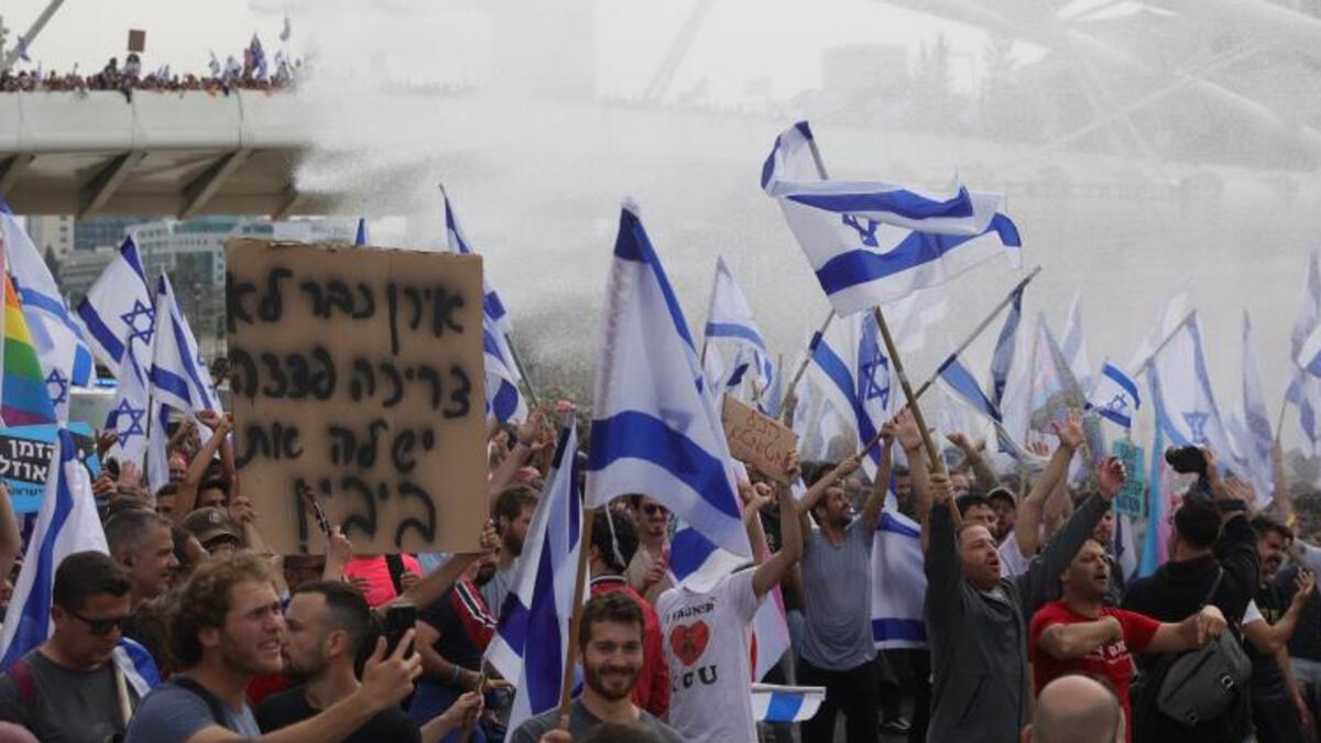 İsrail'de yargı ıslahatı şovlarında yollar kapatıldı