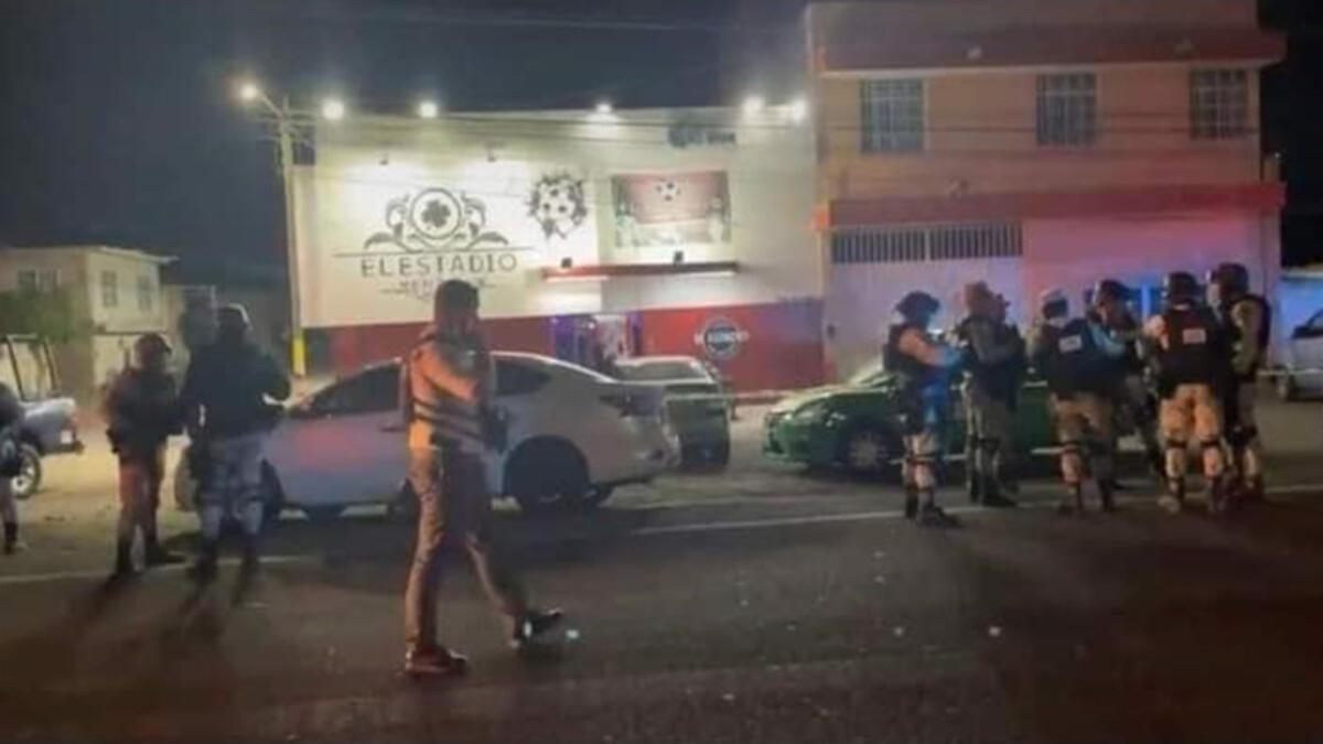 Meksika’da bara silahlı ve bombalı hücum: 9 meyyit, 10 yaralı