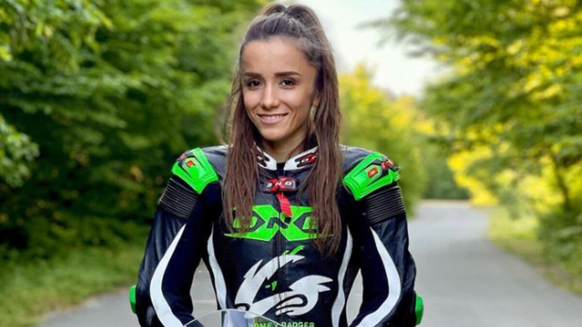 Motosiklet yarışçısı İlayda Yağmur Yılmaz, rekorları ve ‘ilk’leriyle rakipsiz! Türkiye'nin en süratli bayanı | Bankadan kredi çekip yarışlara katıldı