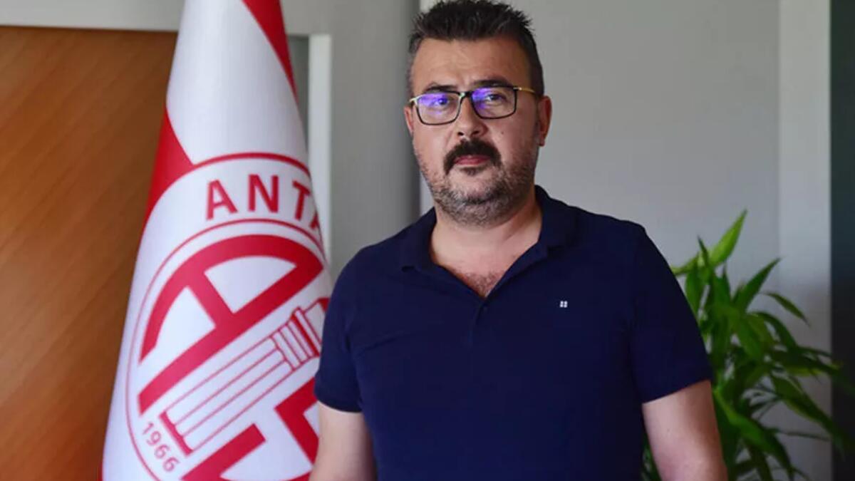 Son Dakika: Antalyaspor’da lider Aziz Çetin istifa etti