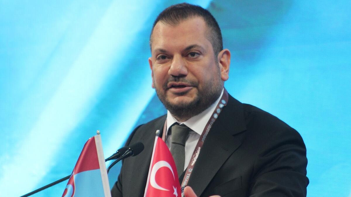 Trabzonspor Lideri Ertuğrul Doğan: "Lig devam ederken öbür bir ekibin hocasına talip olamayız"