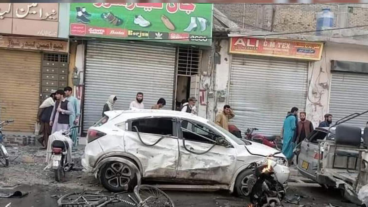 Pakistan'da pazarda patlama: 4 meyyit, 11 yaralı