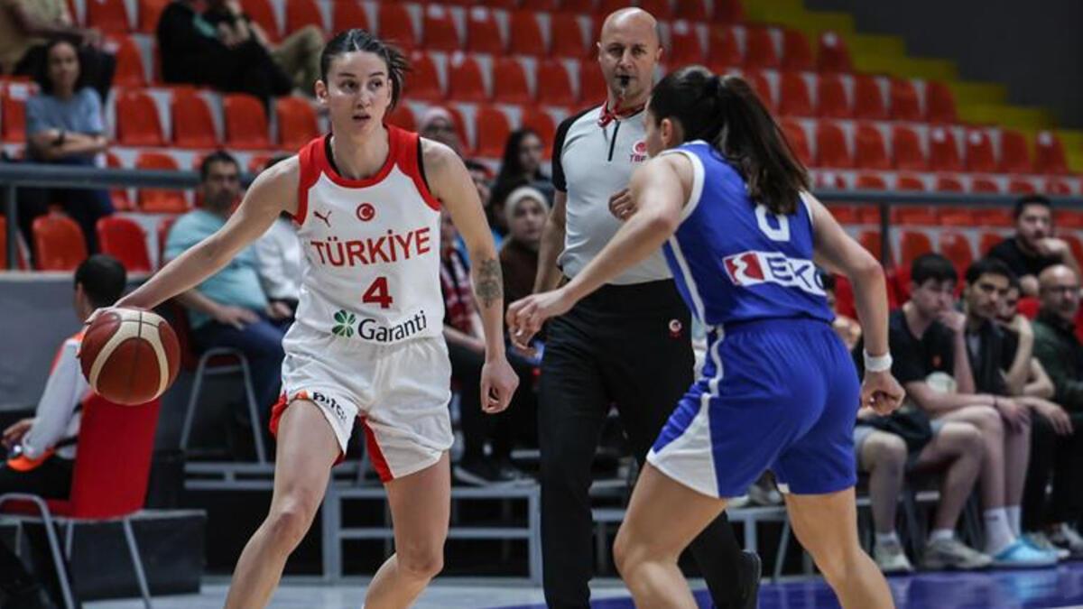 A Ulusal Bayan Basketbol Grubu, Yunanistan karşısında galip