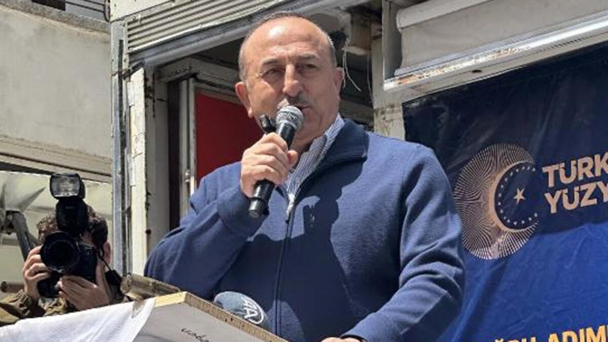 Bakan Çavuşoğlu: Birileri FETÖ'ye kelamlar, vaatler vermiş