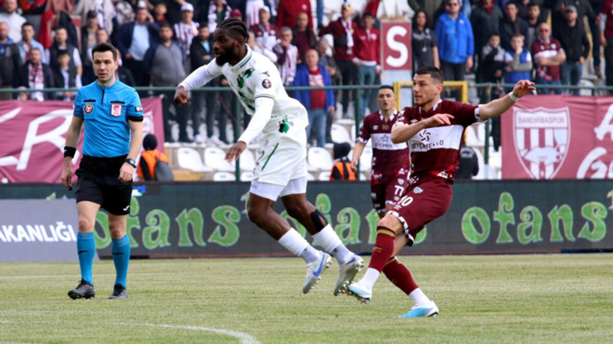 Bandırmaspor, nefes kesen maçta Sakaryaspor'u yendi: 3-2