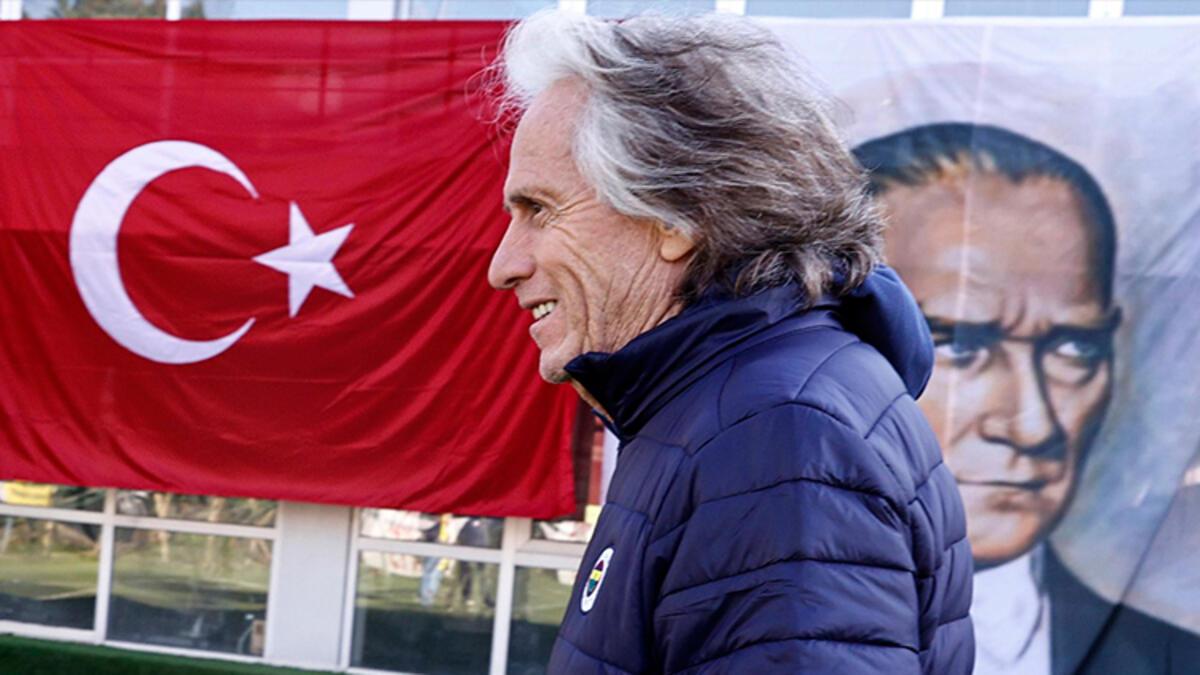 Fenerbahçe'de Jorge Jesus, Galatasaray Beşiktaş'a yenilince oyuncularına ne dedi? İşte o şampiyonluk konuşması...