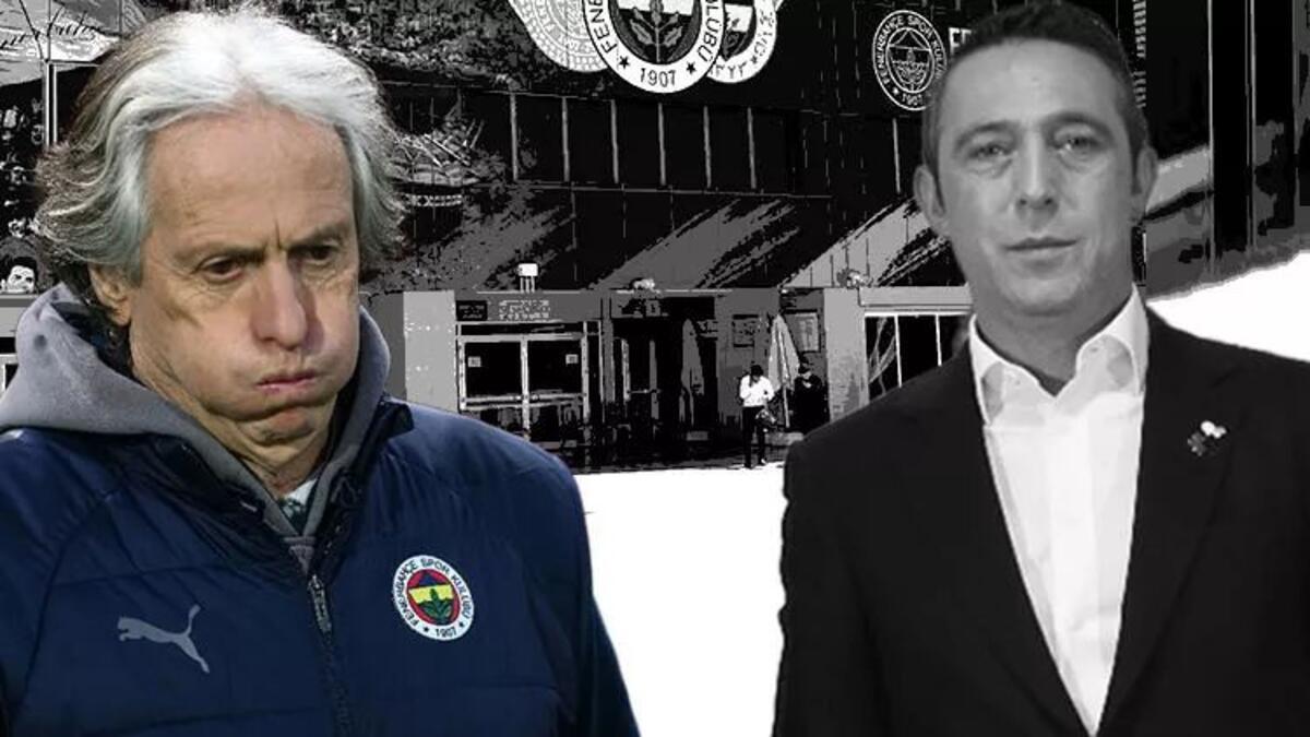 Fenerbahçe'de kritik toplantının ayrıntıları ortaya çıktı! Ali Koç'tan Jesus'a: Fırsatları neden kaçırıyoruz hocam?