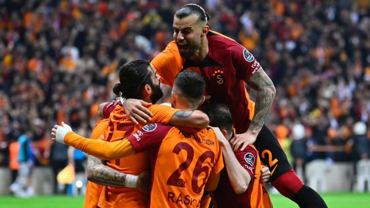 Galatasaray’da yeni amaç: Ligde 3’te 3 yapıp kupayı Fenerbahçe derbisinde kaldırmak