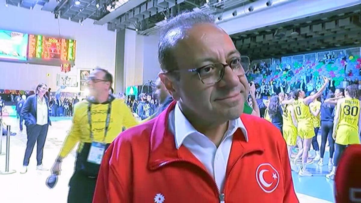Hâkim Bağış: Renklerine gönül verdiğim Fenerbahçe'nin kazanması beni keyifli etti