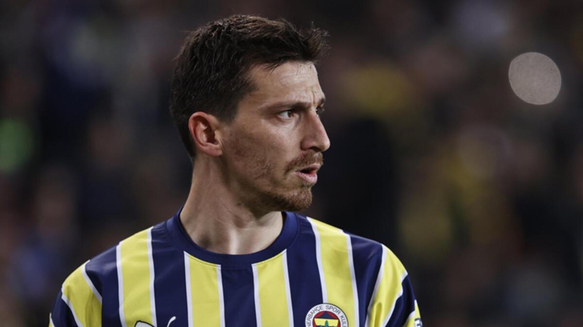 Son Dakika: Fenerbahçe'de Mert Hakan Yandaş ile yollar ayrılıyor! Yeni kadrosu...