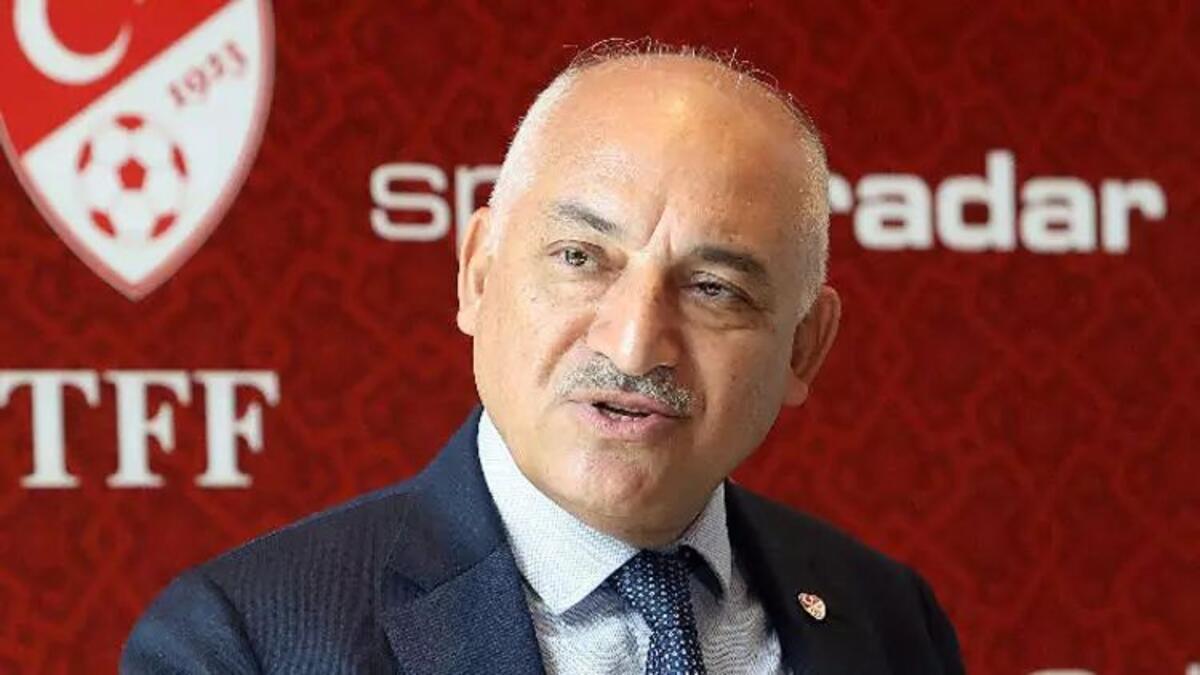 TFF Lideri Mehmet Büyükekşi'den İstanbulspor'a ziyaret! Yabancı kuralı açıklaması...