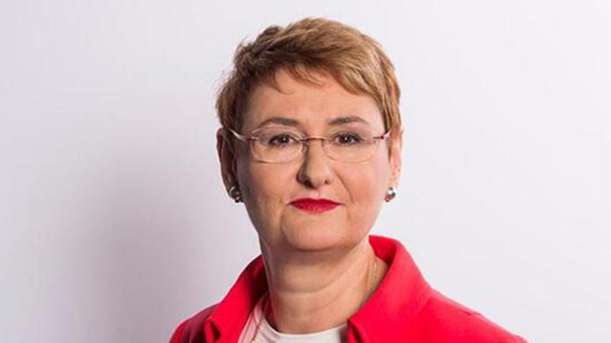 NATO’nun birinci bayan sözcüsü Lungescu, misyonunu yardımcısına devredecek