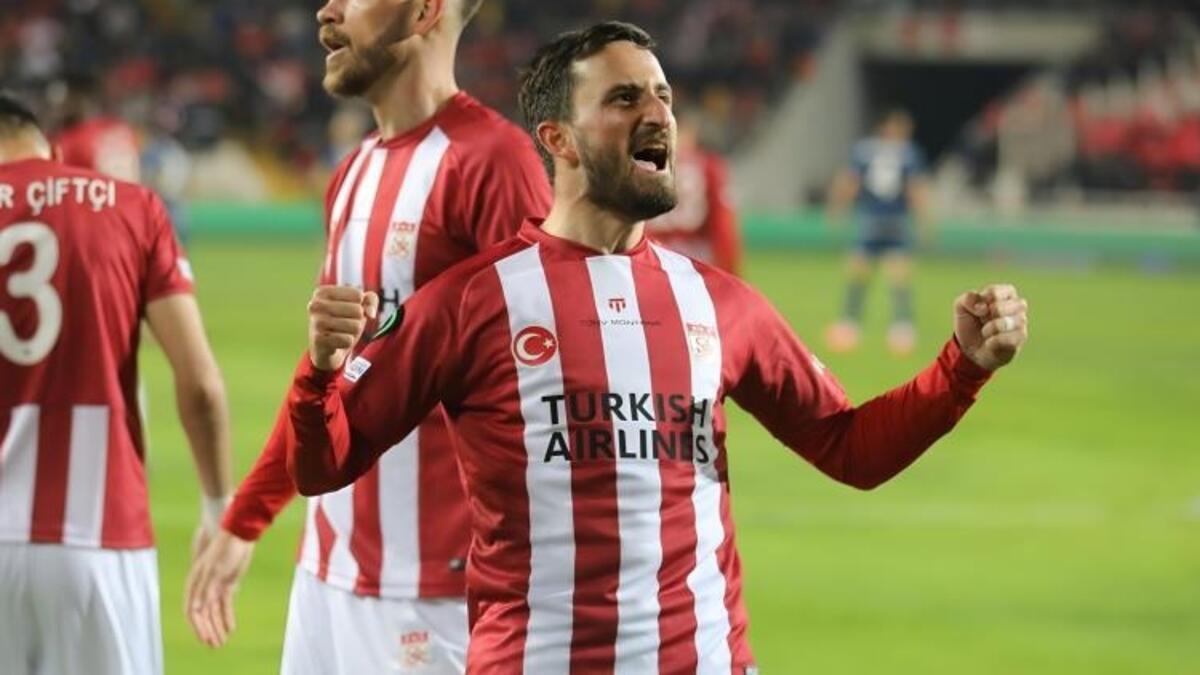 UEFA Konferans Ligi'nde en hoş gol Sivassporlu Erdoğan Yeşilyurt’tan