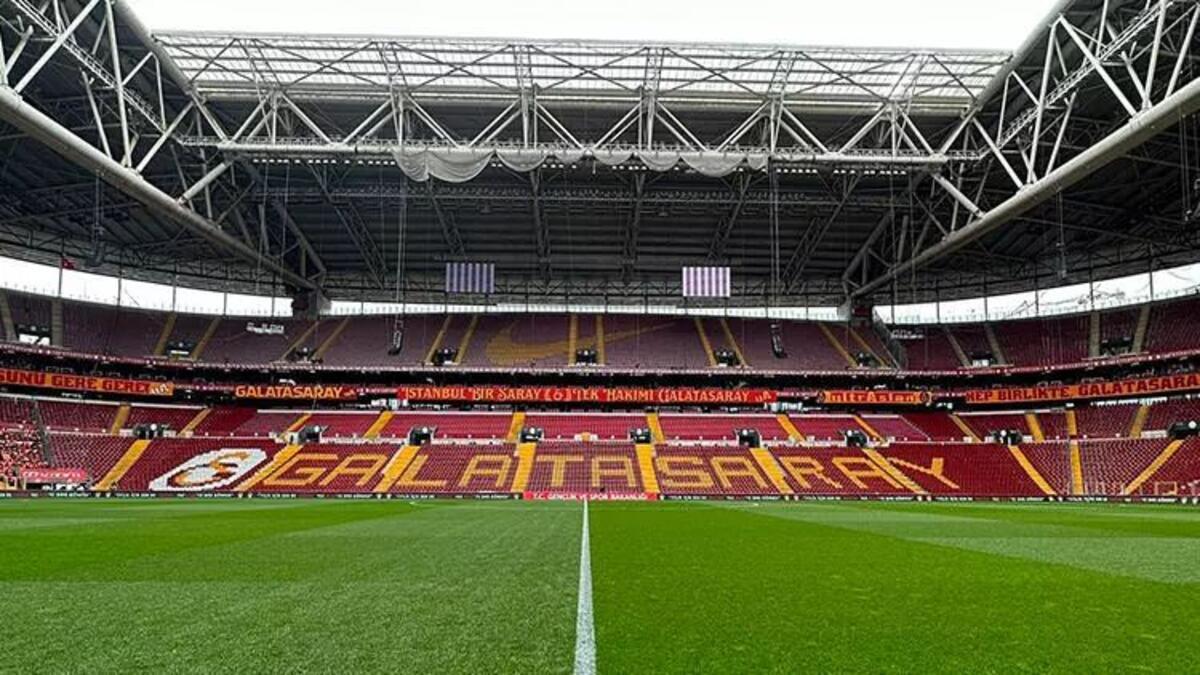 Galatasaray'a 408 milyon TL'lik sponsor geliri! Geçen döneme nazaran 4.5 kat artış...