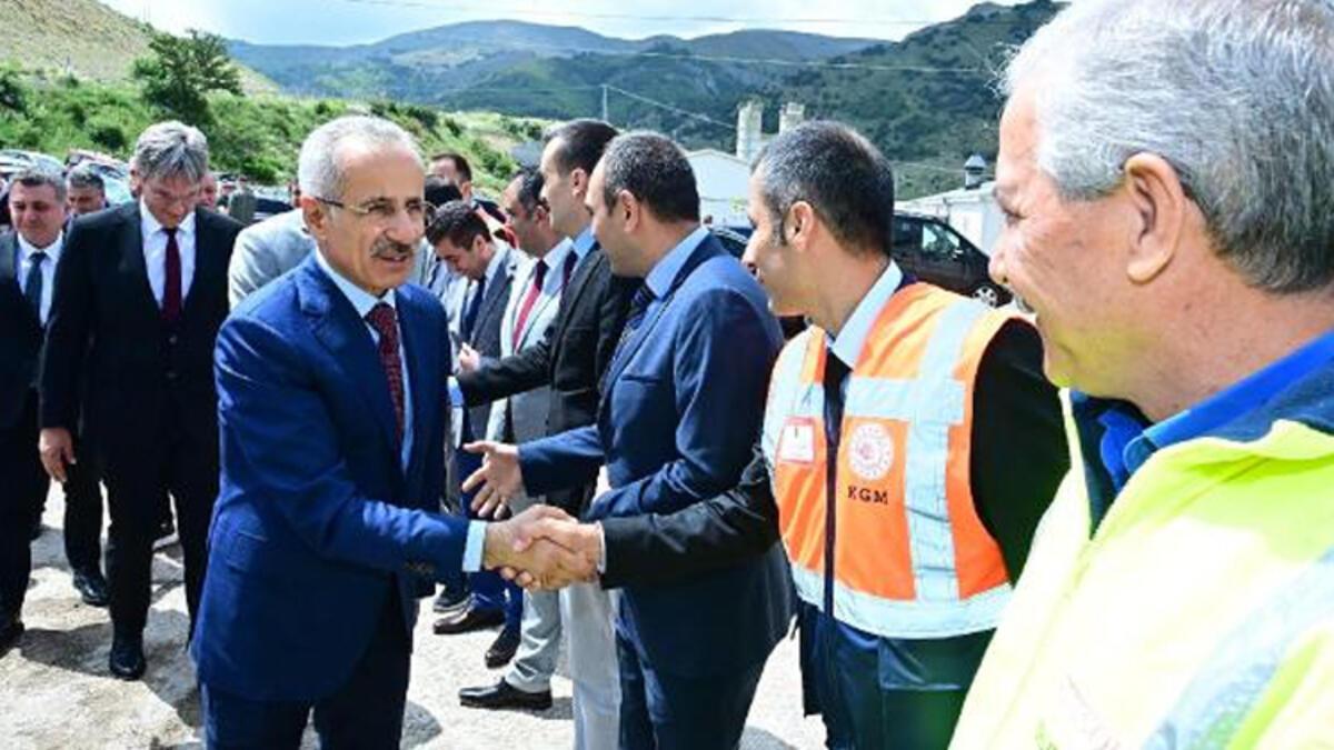 Bakan Uraloğlu'ndan Kop Tüneli açıklaması: Konforlu ve güvenlik seyahat yapılacak