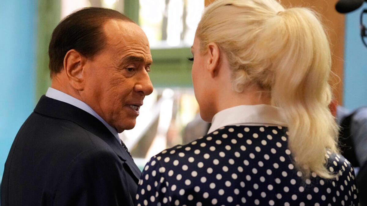 Berlusconi’nin vasiyeti dünya gündeminde! Sevgilisi 100 milyon Euro alacak...