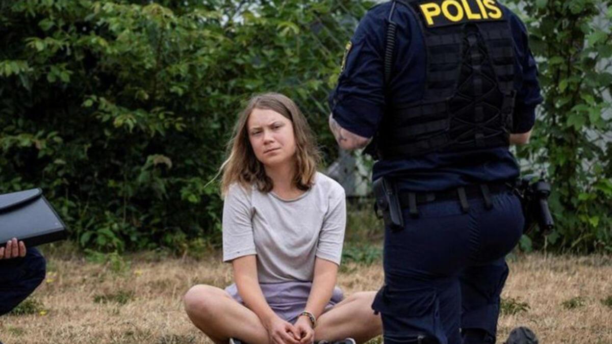 Greta Thunberg İsveç’te petrol tankerlerine pürüz olduğu için mahkemeye çıkacak