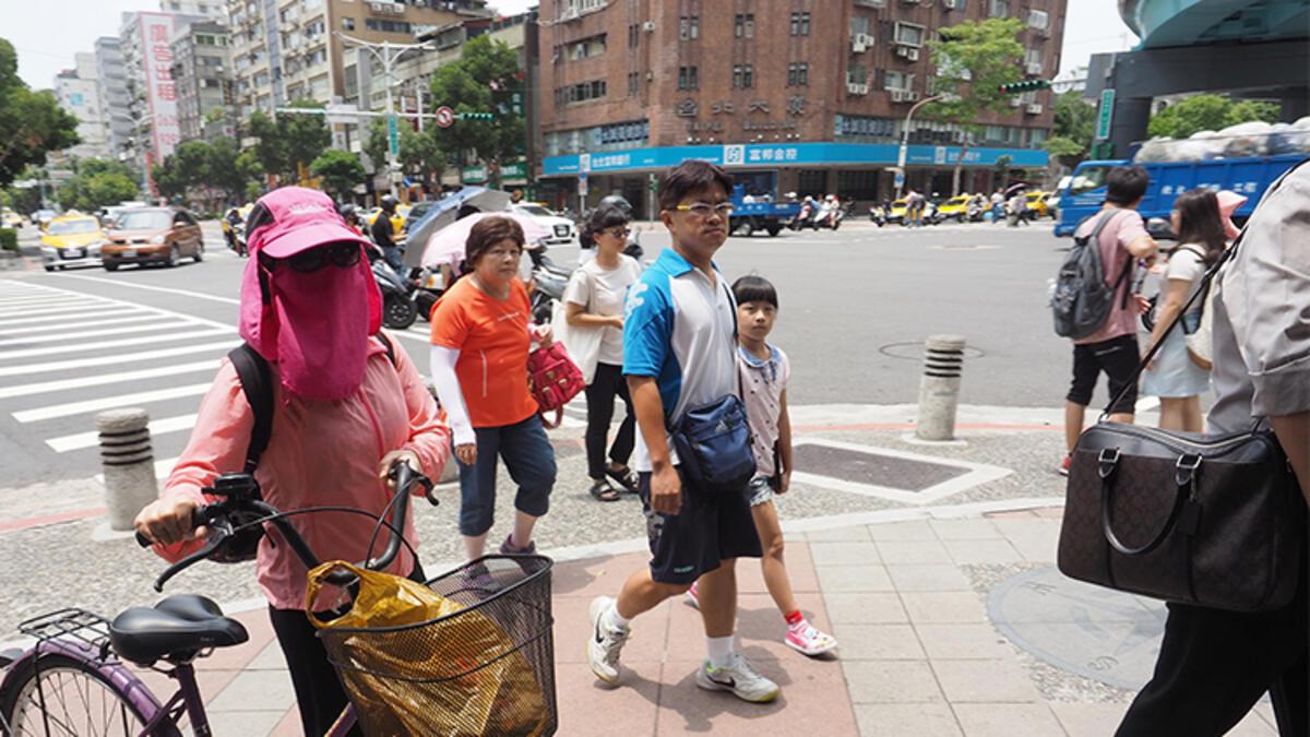 Tayvan'da sıcaklık 38 dereceyi aştı! Meteoroloji Ofisi: Esirgeyici kıyafet giyin