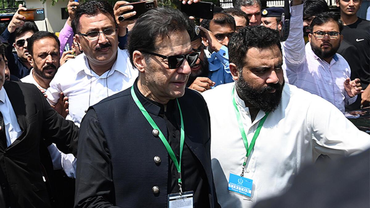 Eski Pakistan Başbakanı Khan için karar çıktı: Mahpus cezası ertelendi