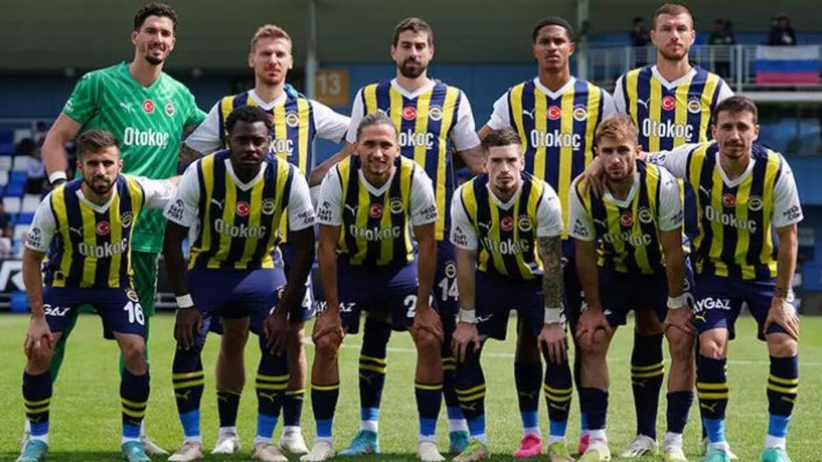 Fenerbahçe takım bedelinde Üstün Lig'in tepesine yükseldi!