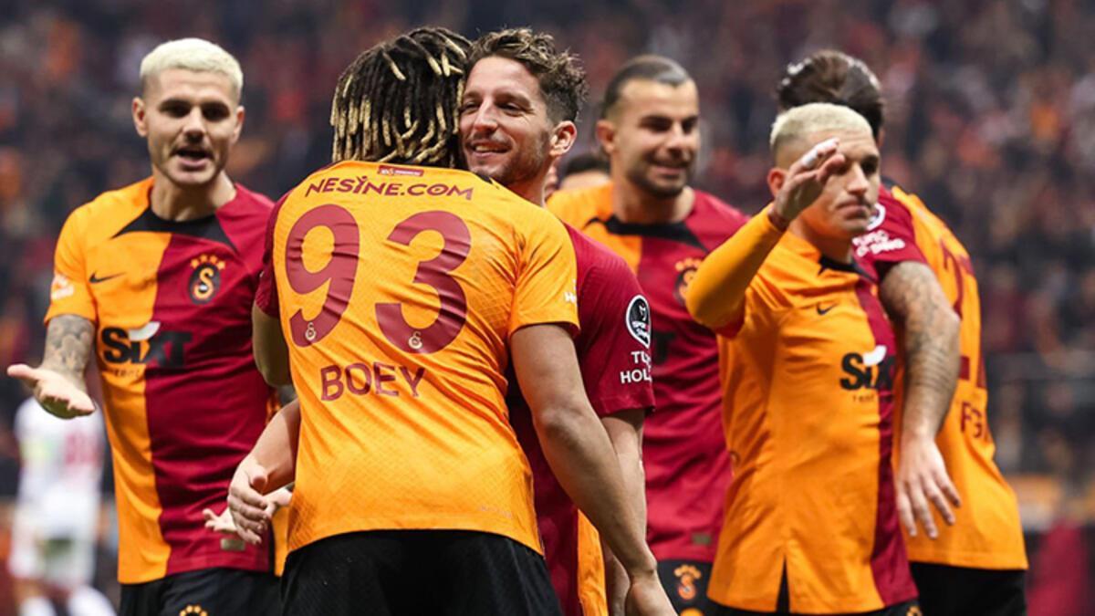 Galatasaray'da sürpriz transfer gelişmesi! Jose Mourinho'nun Roma'sı peşinde