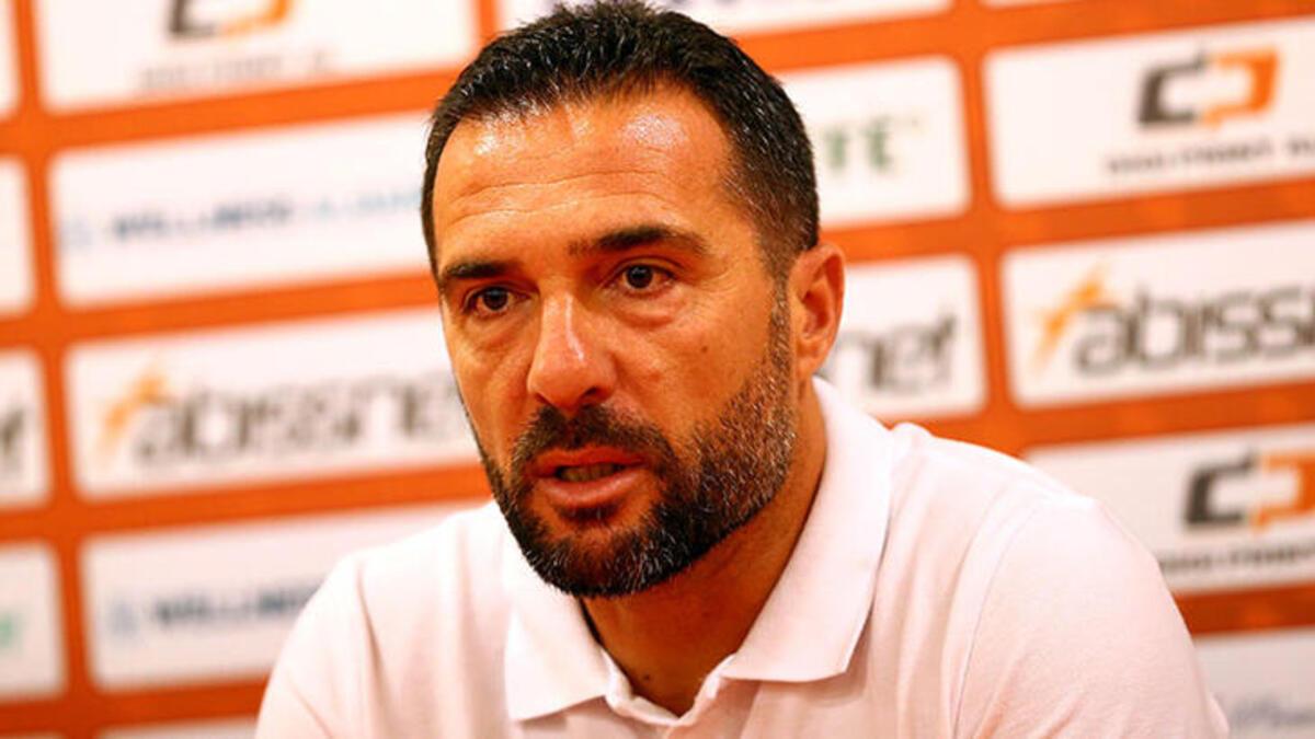 KF Tirana Teknik Yöneticisi Shehi: Beşiktaş üzere bir kadroyla oynamak bizim için güç