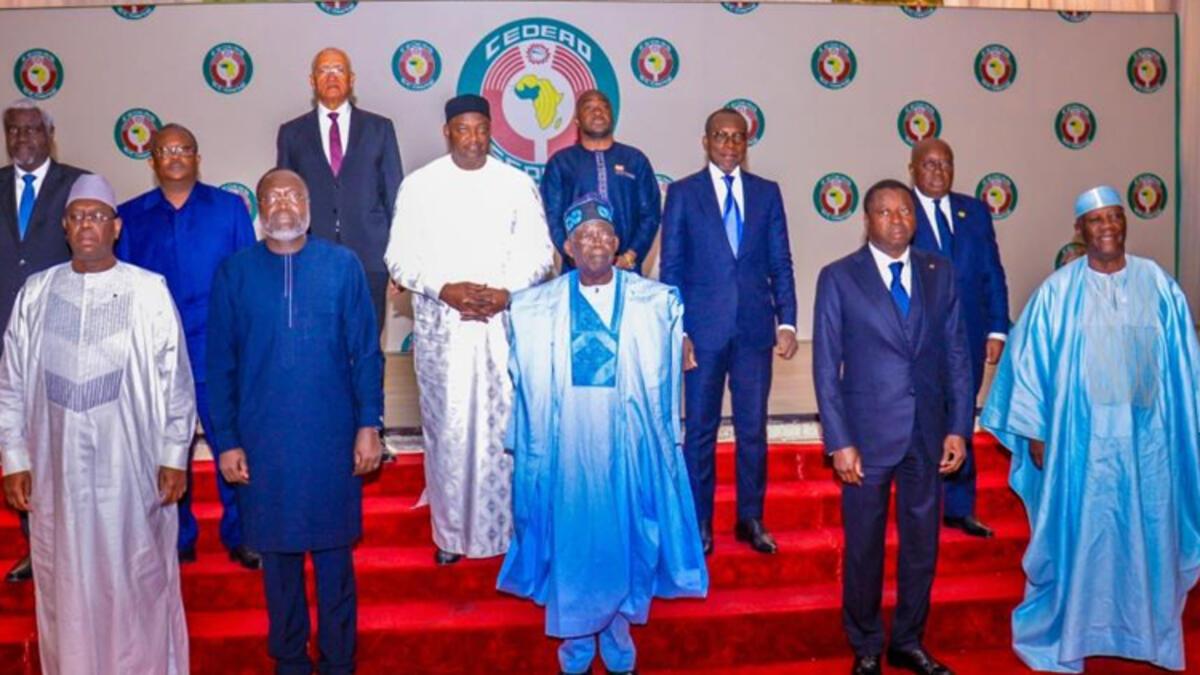 Krtik Nijer tepesi... ECOWAS bugün toplanıyor