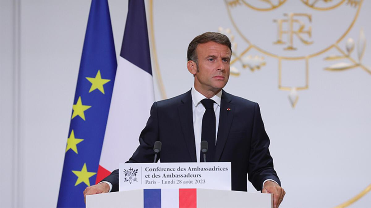 Macron son noktayı koydu: Fransız elçi Nijer’de kalacak