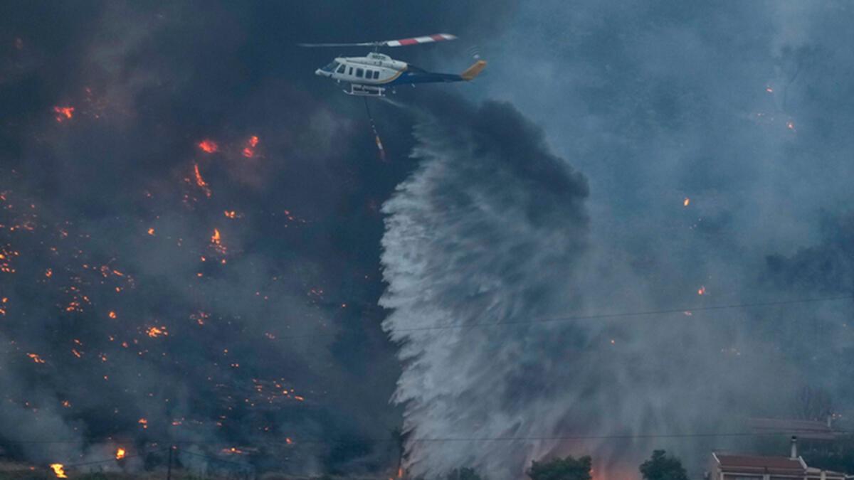 Yunanistan'da kabus! 79 farklı noktada yangın, Türkiye yardıma koştu