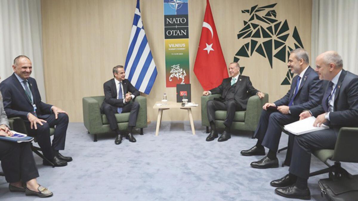Ankara-Atina ortasında sonbahar diplomasisi