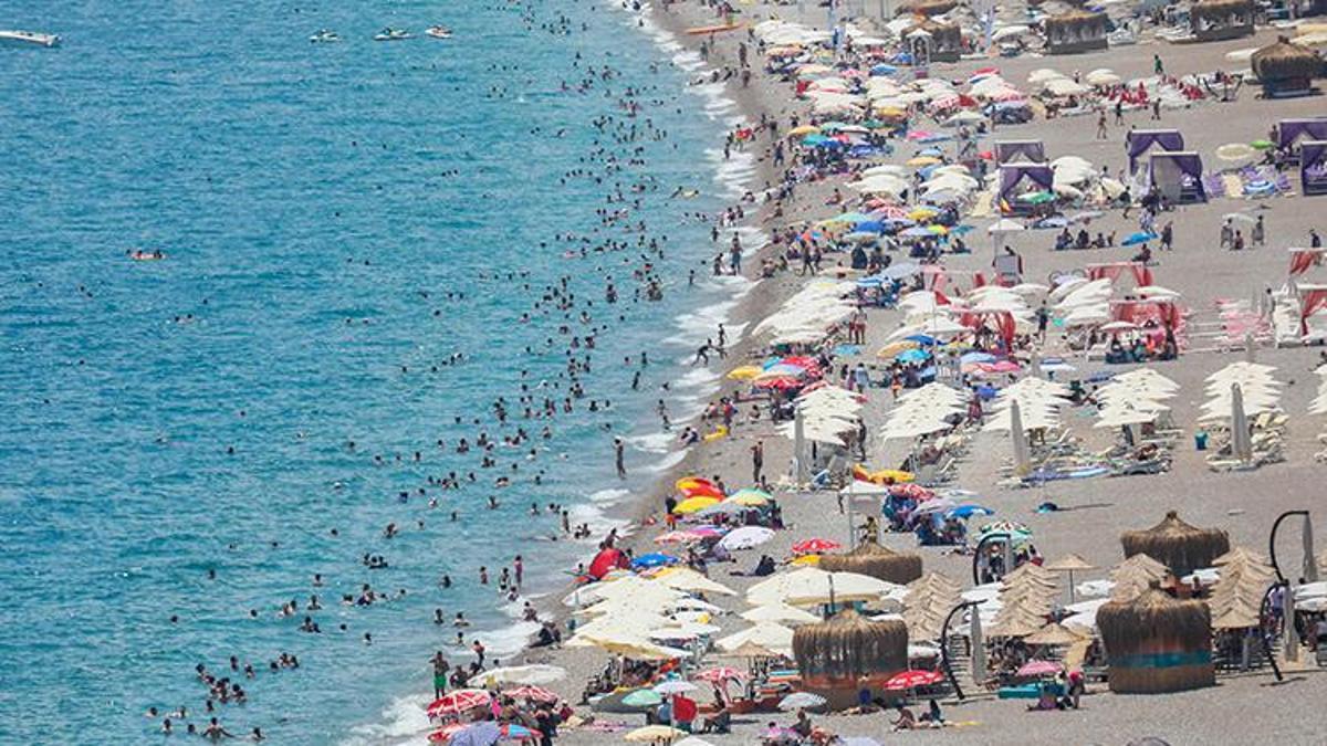 Antalya, 8 ayda 10 milyon 835 bin turist ağırladı