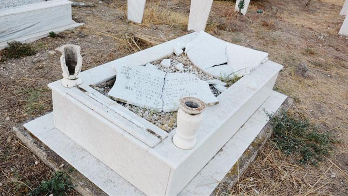 Dışişleri’nden Türk mezarlarına hücuma kınama