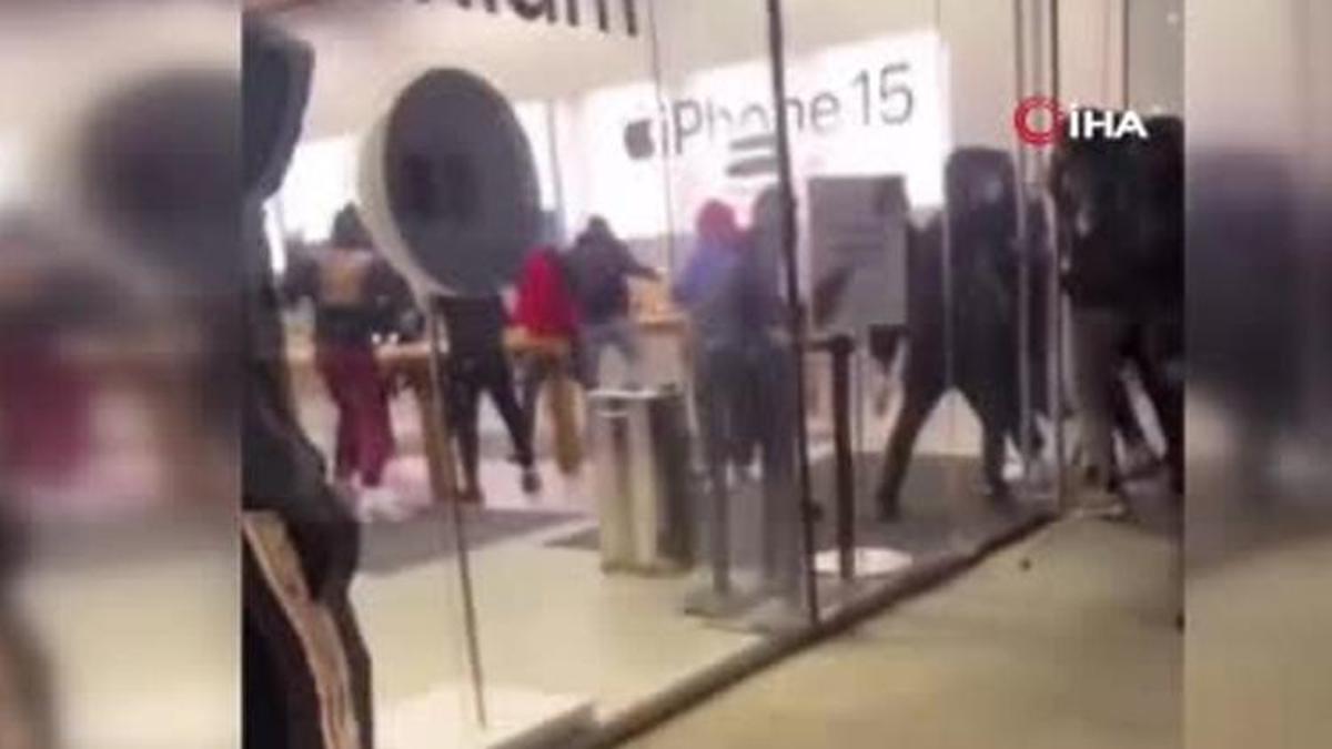 İmajlar ABD'den: Apple mağazası yağmalandı