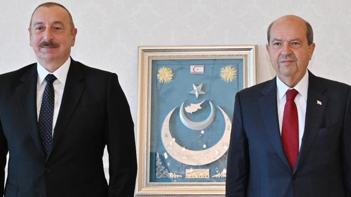 KKTC Cumhurbaşkanı Tatar, Aliyev ile bir ortaya geldi