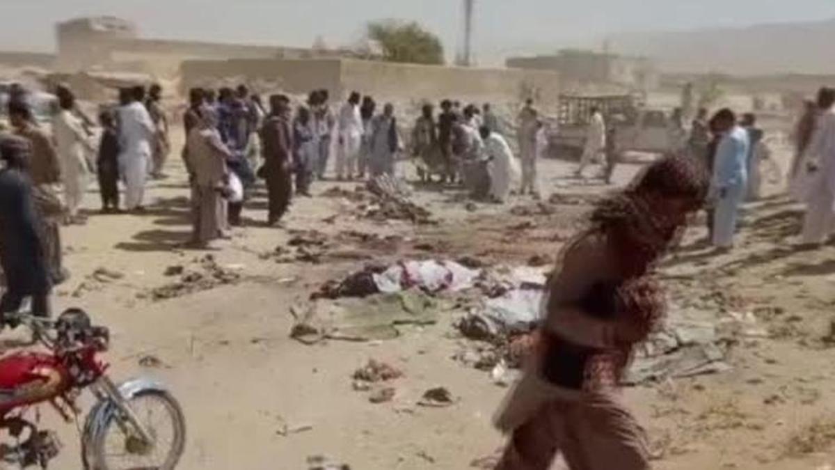 Pakistan’da cami yakınında atak: Çok sayıda can kaybı