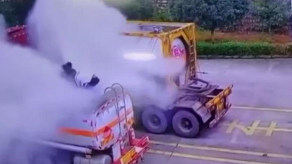 Çin'de tanker felaketi: 2 kişi hayatını kaybetti