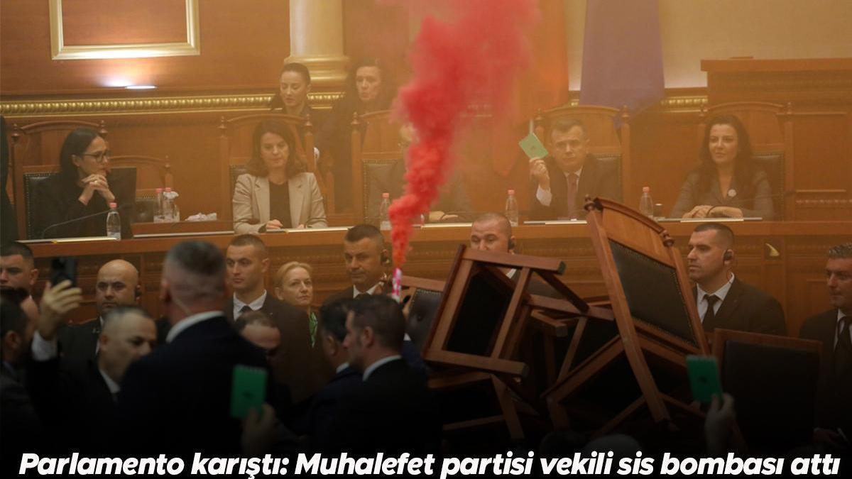 Dünya bu imajları konuşuyor... Arnavutluk'ta parlamento karıştı: Muhalefet partisi vekilleri sis bombası attı