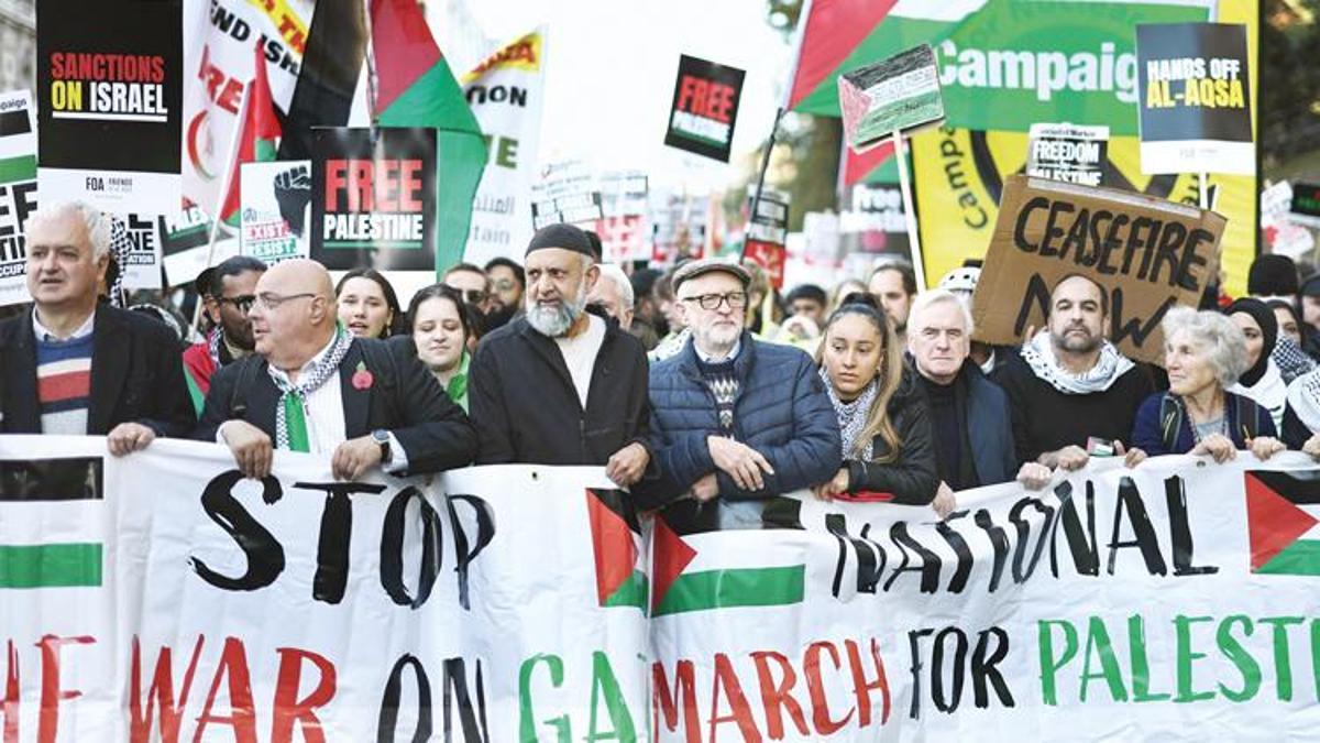 Filistin için yüzbinler yürüdü... Londra polisinden teyakkuz