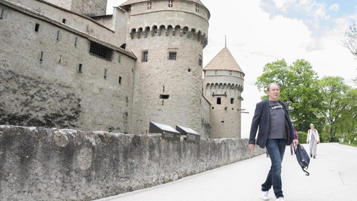 İsviçre’de bir birinci: Parkinson hastası nöroprotez ile yine yürümeye başladı