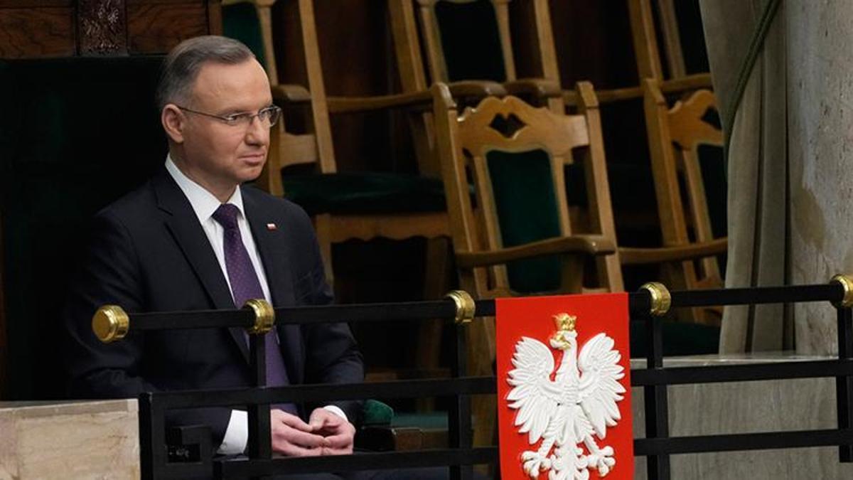 Morawiecki hükümeti kurma vazifesini aldı